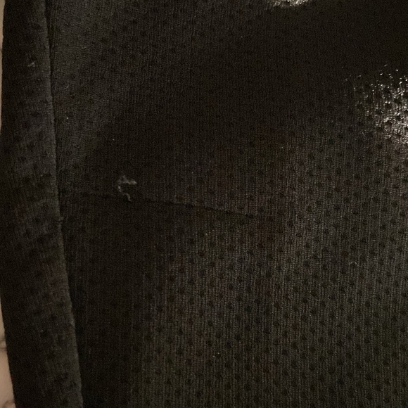 Puma boys athletic black shorts/red stripe & logo - Picture 4 of 4